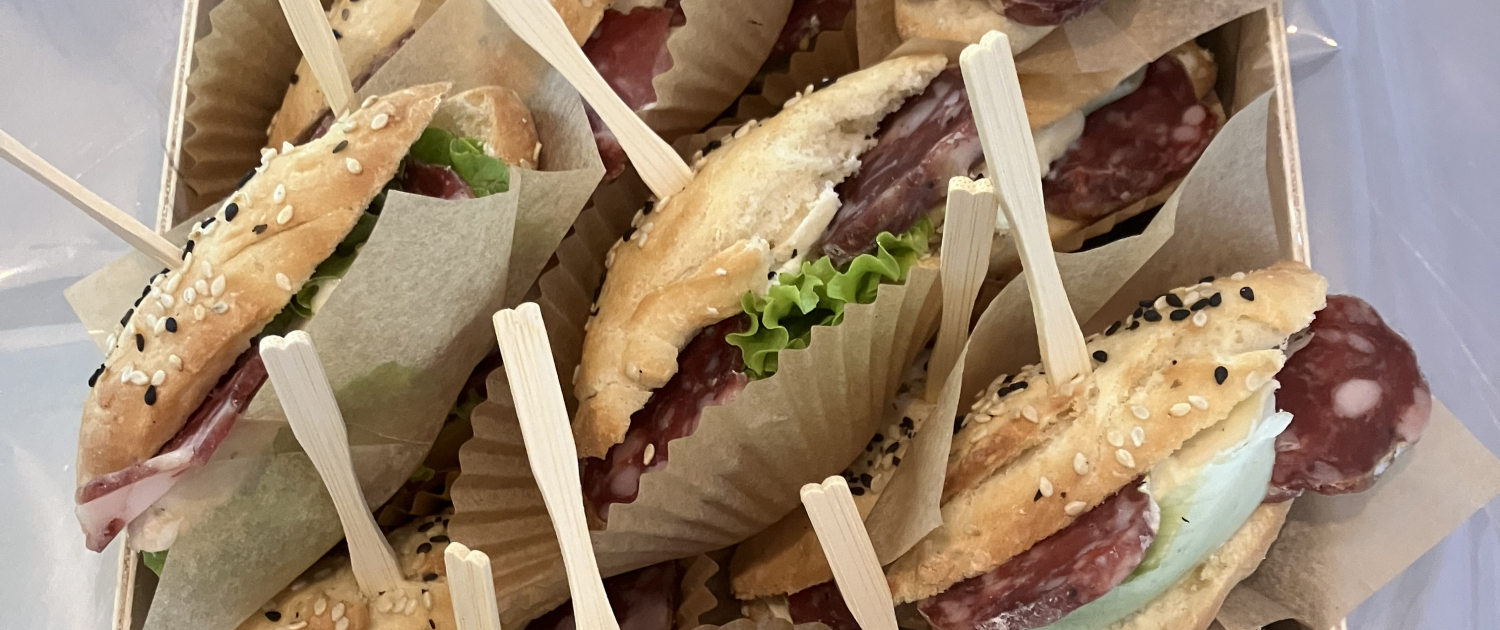 Buffets déjeunatoires 82210