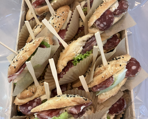 Buffets déjeunatoires 82210